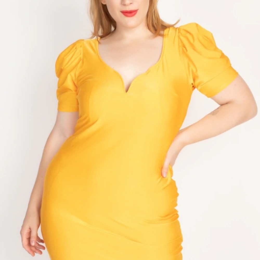Plussize cute knee length dresss...date night or girls out